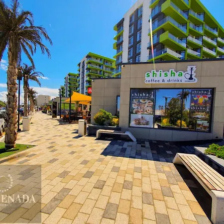 Summer Breeze & Mamaia Nord *