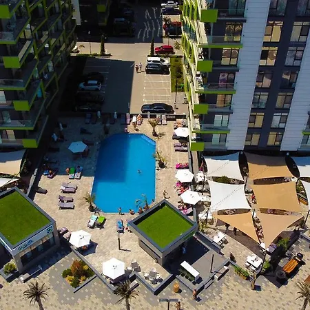 Summer Breeze & Mamaia Nord *