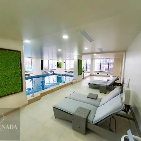 Summer Breeze & Mamaia Nord Apartment *